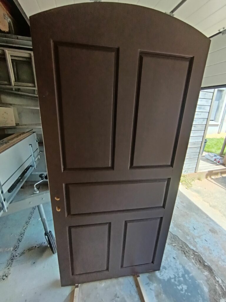 charpentier menuisier Seiches-sur-le-Loir fabrication porte-2